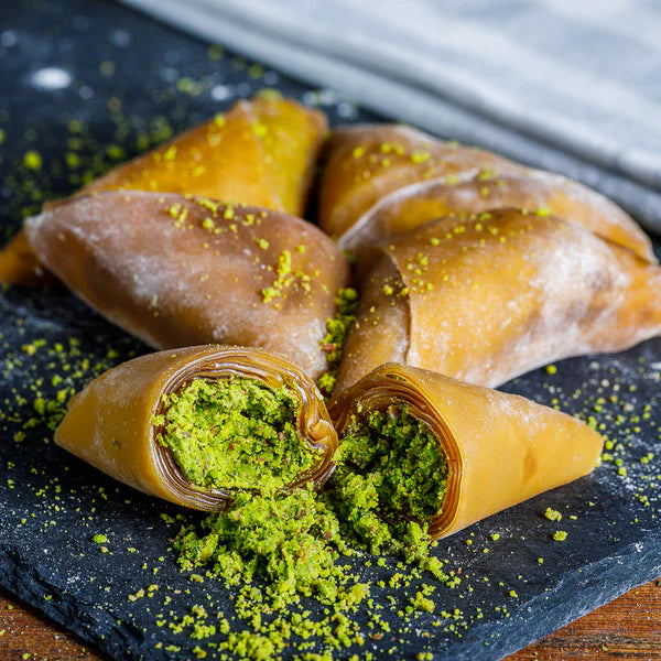 KEYIFCE ANTEP FISTIKLI OZEL PESTIL (MUSKA) DELIGHT WITH MOLASSES AND PISTACHIO 400gr - Authentic Turkish & Mediterranean Food | TG Gourmet