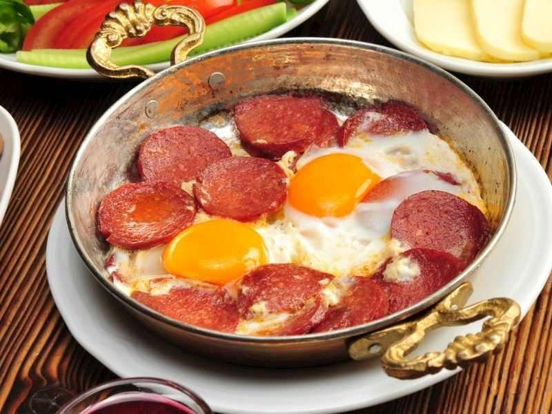 Solmaz Sucuk Hot 1 Lb HALAL - Authentic Turkish & Mediterranean Food | TG Gourmet